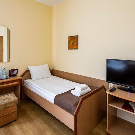 Hotel Galaktika Vynnyky 외부 사진