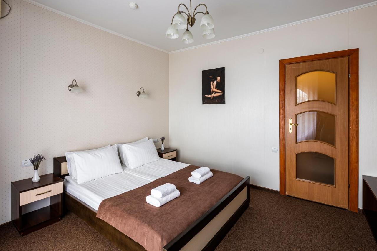 Hotel Galaktika Vynnyky 외부 사진