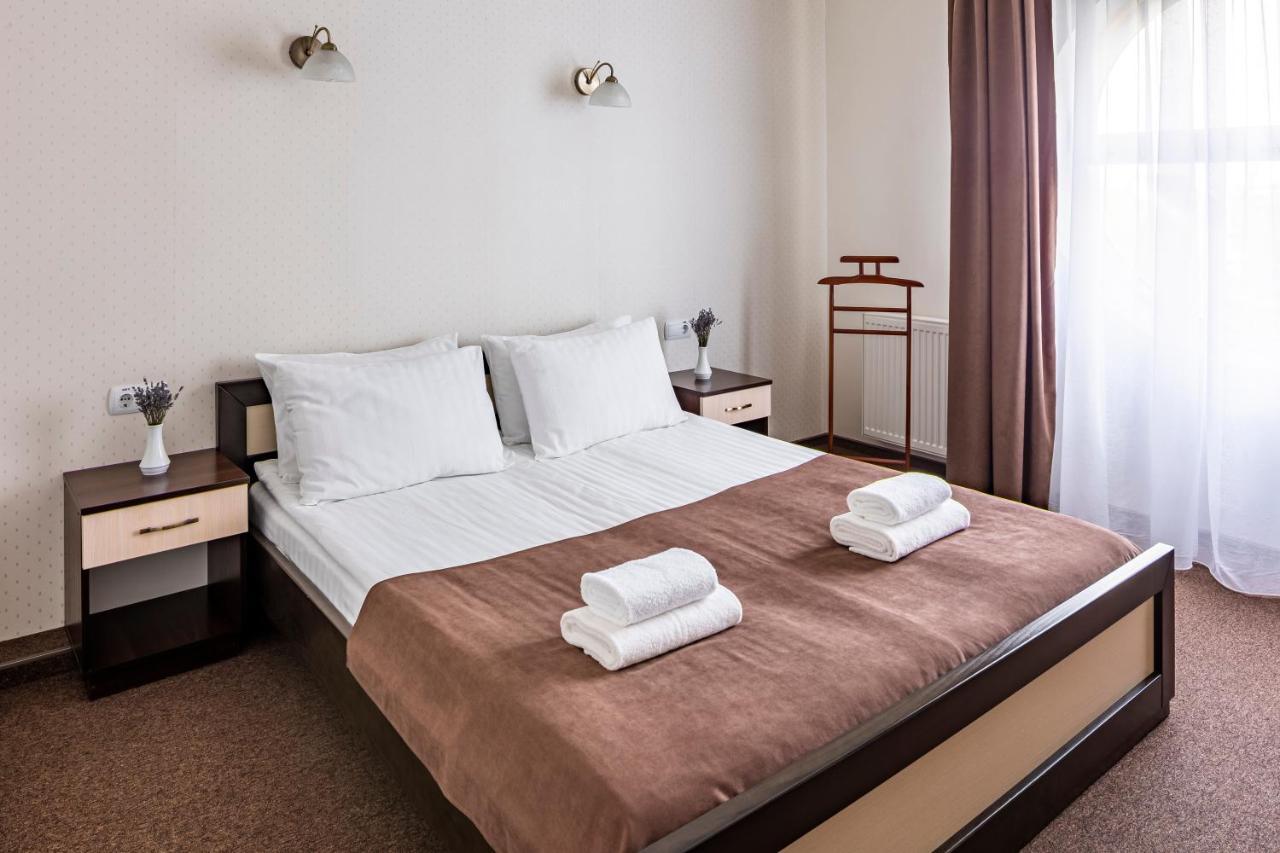 Hotel Galaktika Vynnyky 외부 사진