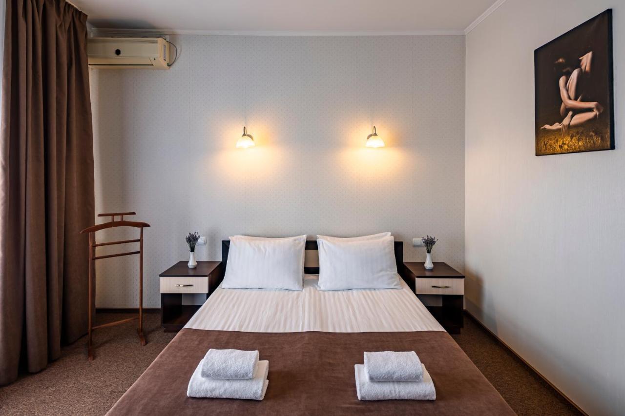 Hotel Galaktika Vynnyky 외부 사진