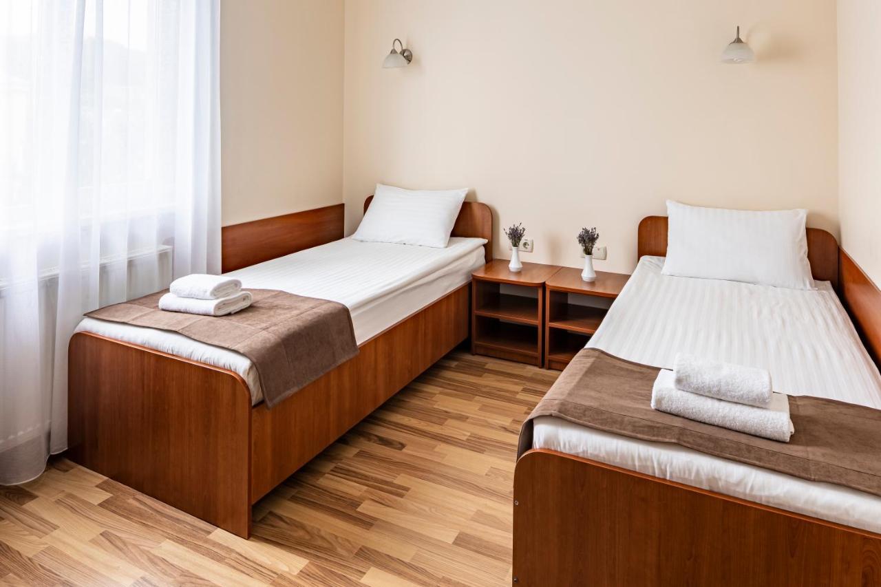Hotel Galaktika Vynnyky 외부 사진