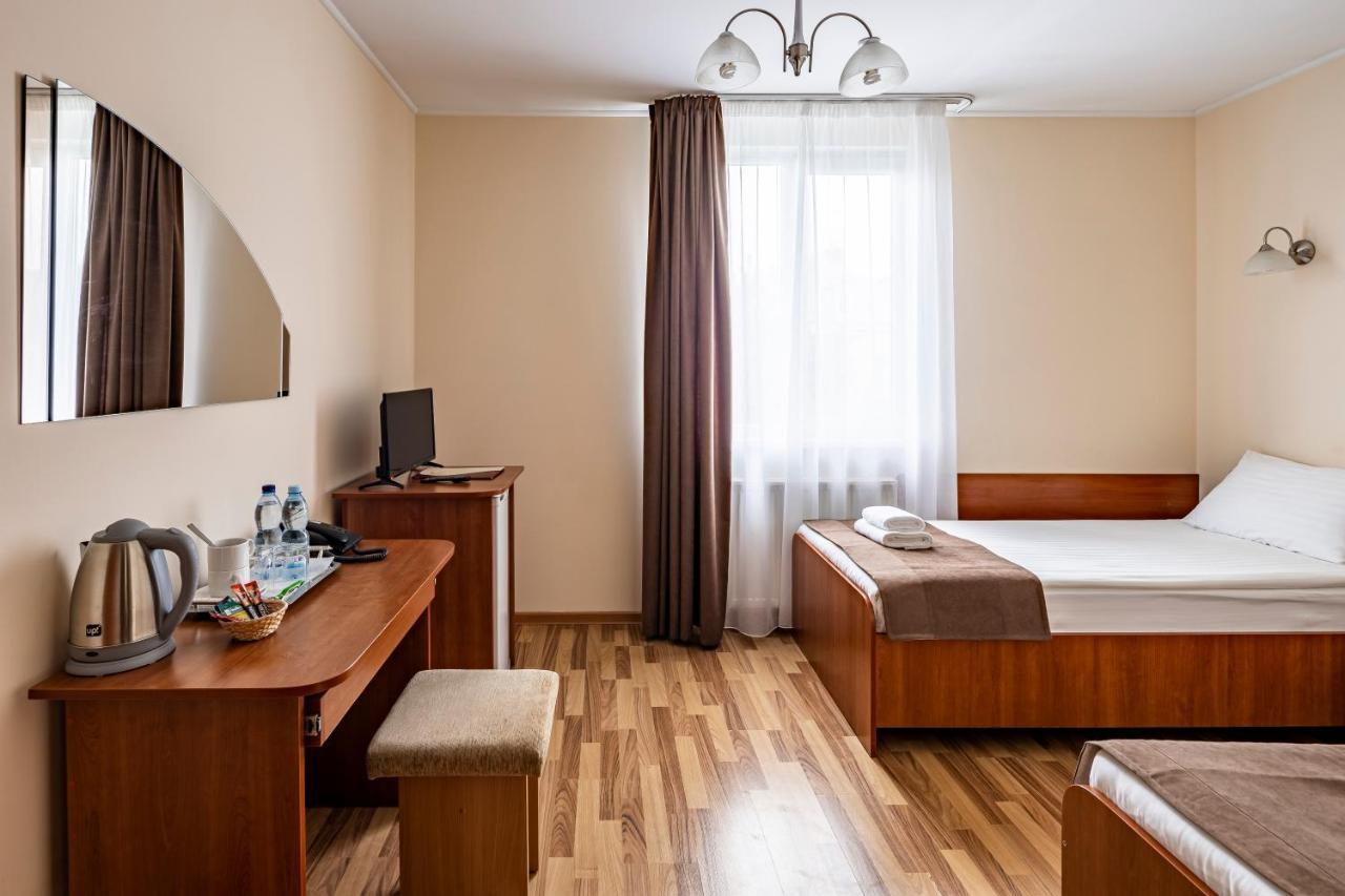 Hotel Galaktika Vynnyky 외부 사진
