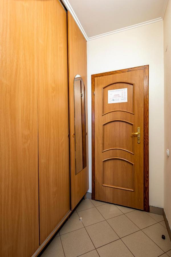 Hotel Galaktika Vynnyky 외부 사진