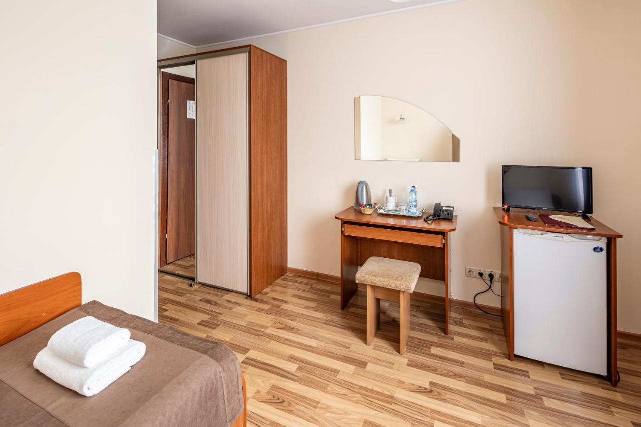Hotel Galaktika Vynnyky 외부 사진