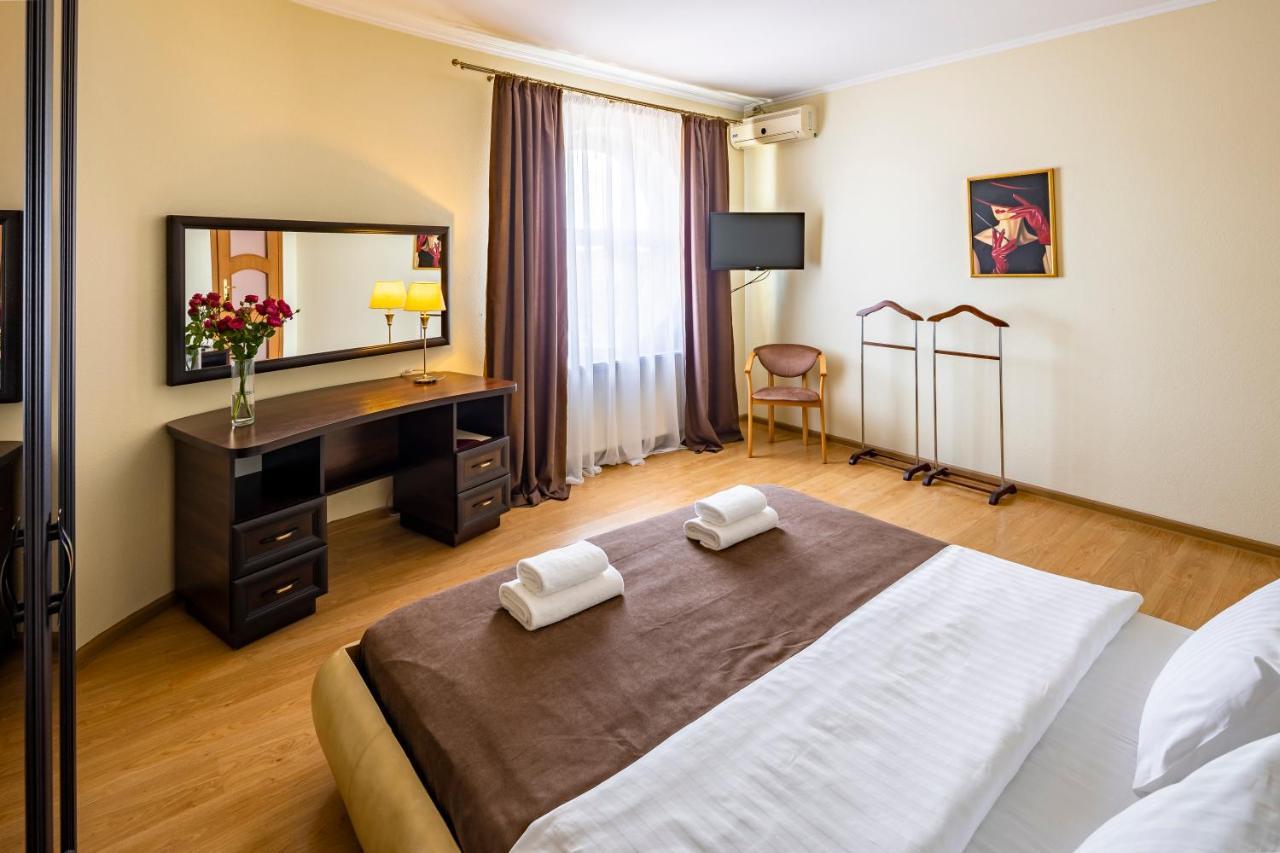 Hotel Galaktika Vynnyky 외부 사진