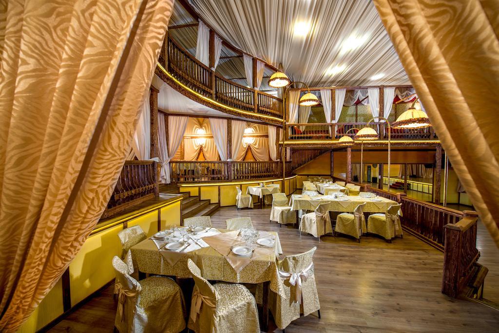 Hotel Galaktika Vynnyky 외부 사진